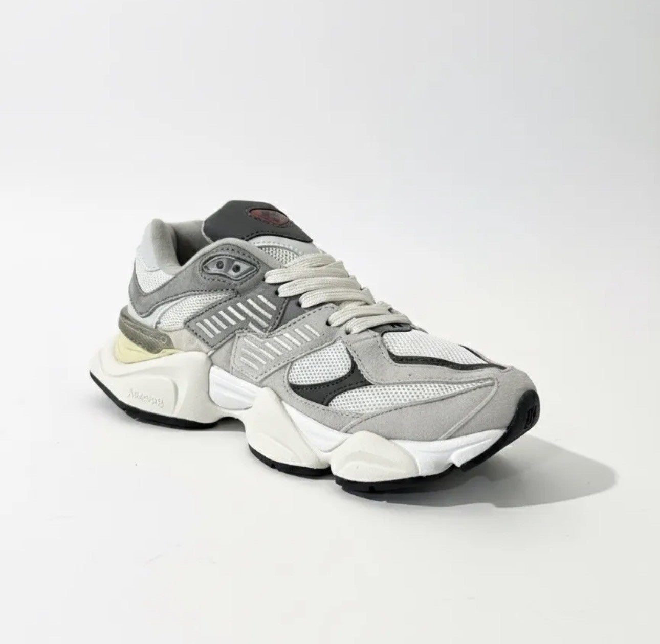 New Balance 9060 Gris/Blanco